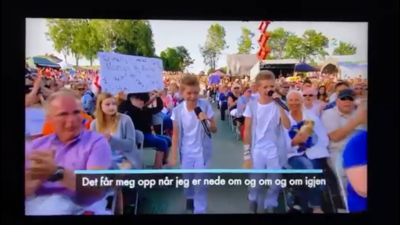 Marcus and Martinus alsang på grensen 2013 Optimist