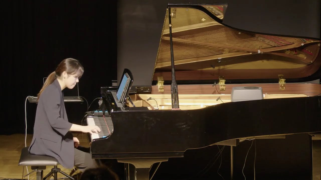 Zeitverdrehung für Klavier und Tonband (2024)