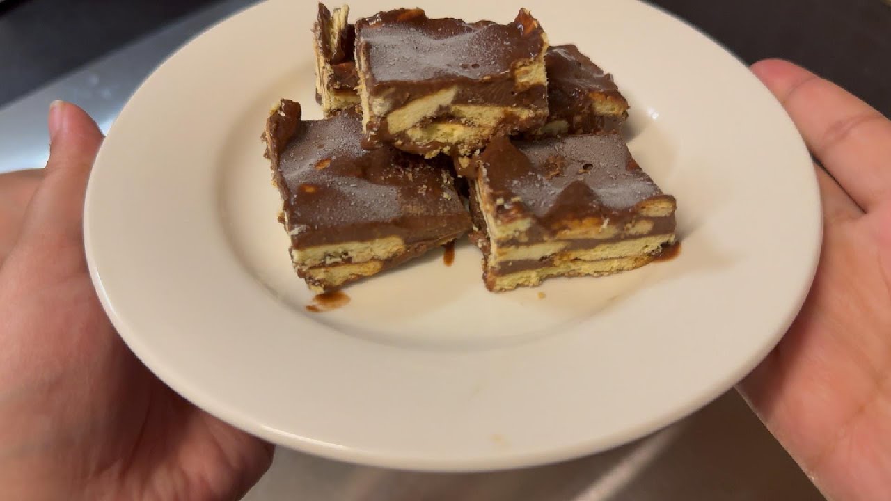 Cold Cake Recipe | No Bake Chocolate Biscuit Cake | Easy Dessert Recipe