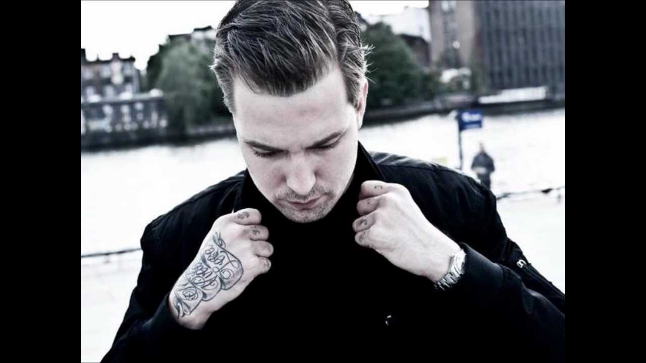 Diho RaZ & Sentino (Dziki Wschod) - Samotny Wilk