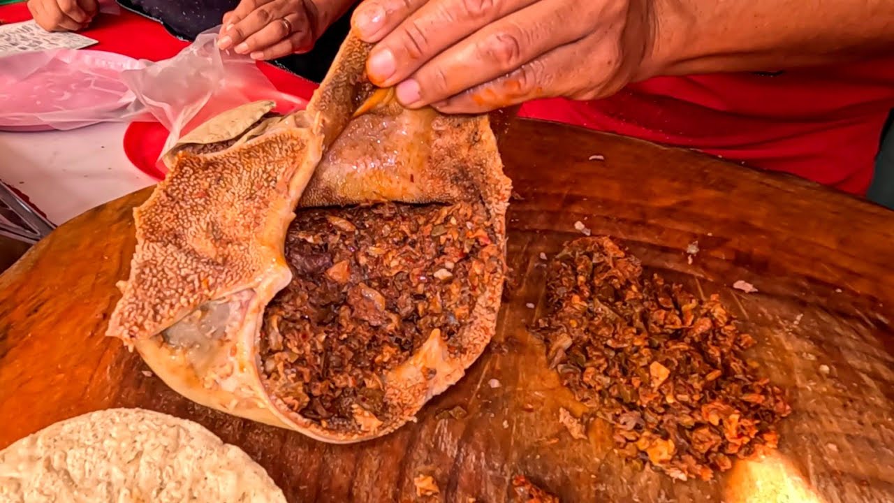 GASTRONOMÍA MICHOACANA | Incomparable Borrego de ORO - De QUERENDARO...