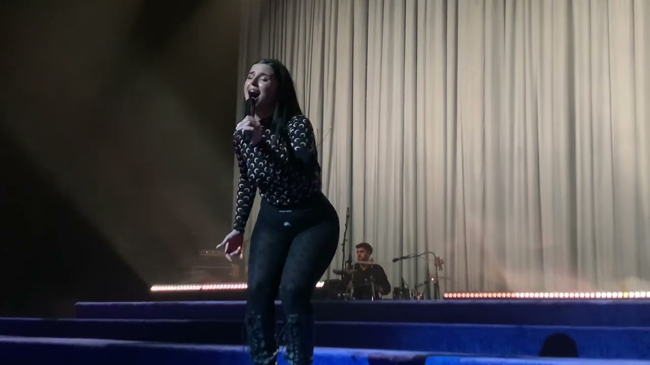 Nathy Peluso - Vivir así es morir de amor “Grasa Tour LA” The Novo