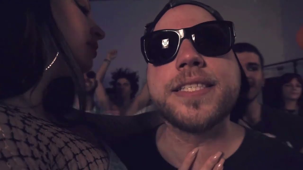 KISS ME CLEOPATRA - You Know What Milena, Let's Forget Everything About Last Night (Music Video)
