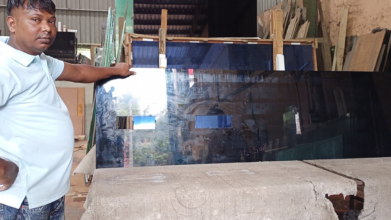 How to cut square glass in the middle,  grinder se glass kese cut korega