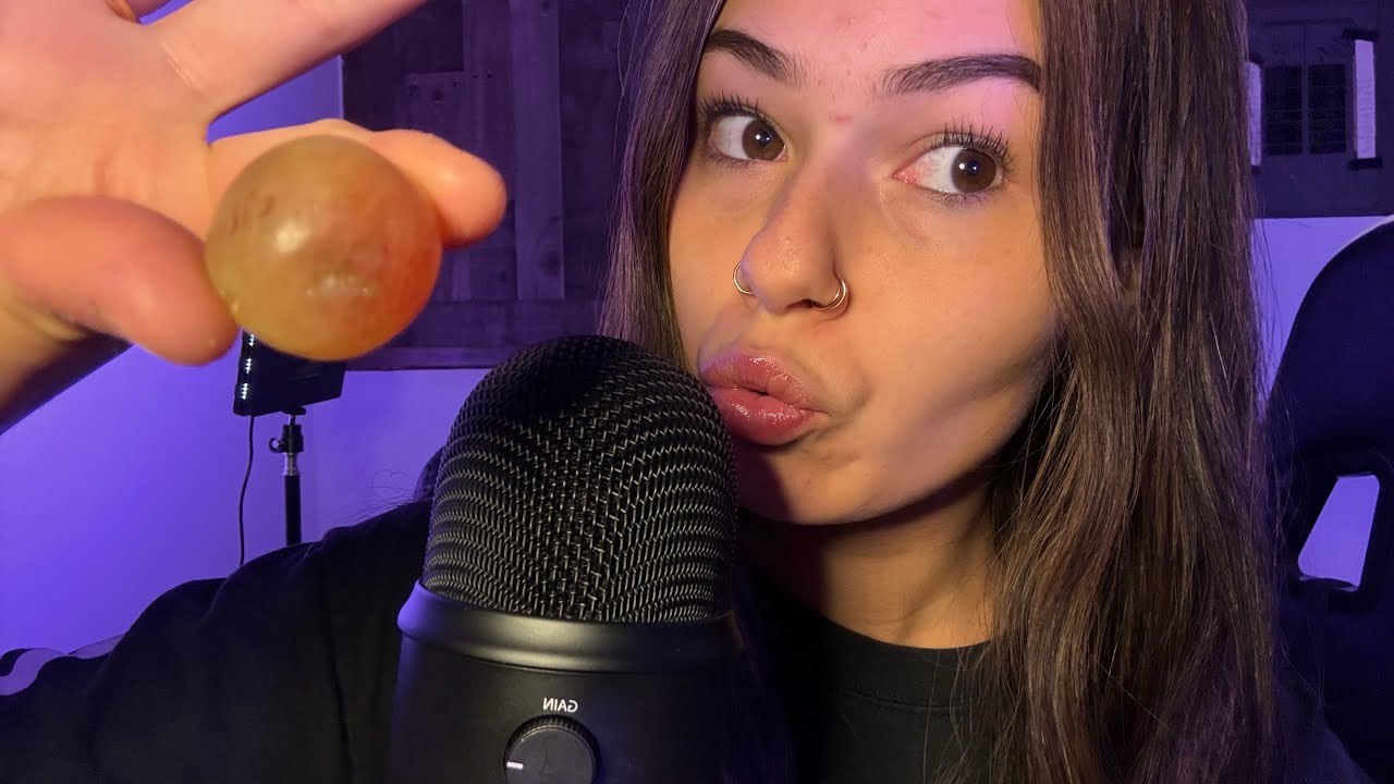 ASMR EATING GRAPES MUKBANG🍇 (Up-Close Crunchy Sounds)