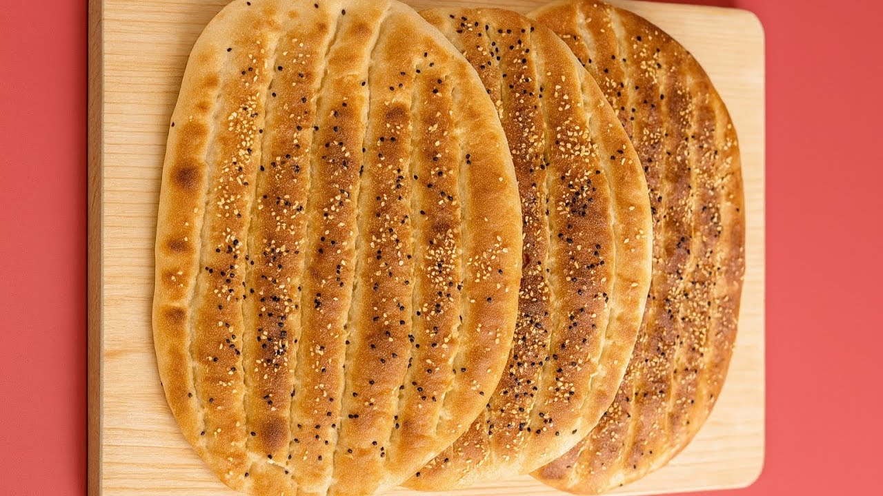 ۴ دقیقه نان بربری(پنجه کشی) یادت میدم که دیگه از بیرون نخری#آشپزی_باعشق