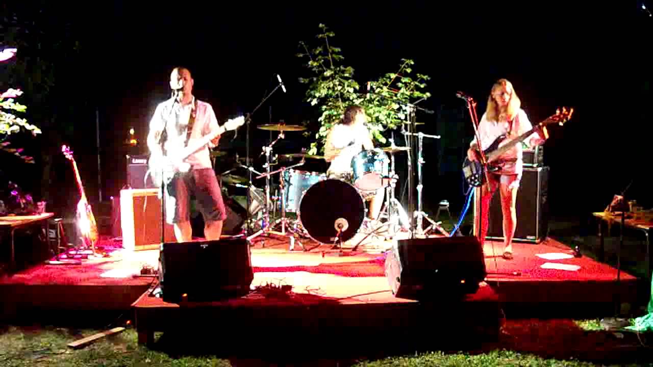 bEgLAd - I Don't Wanna Work live @ Baracca 'n Roll