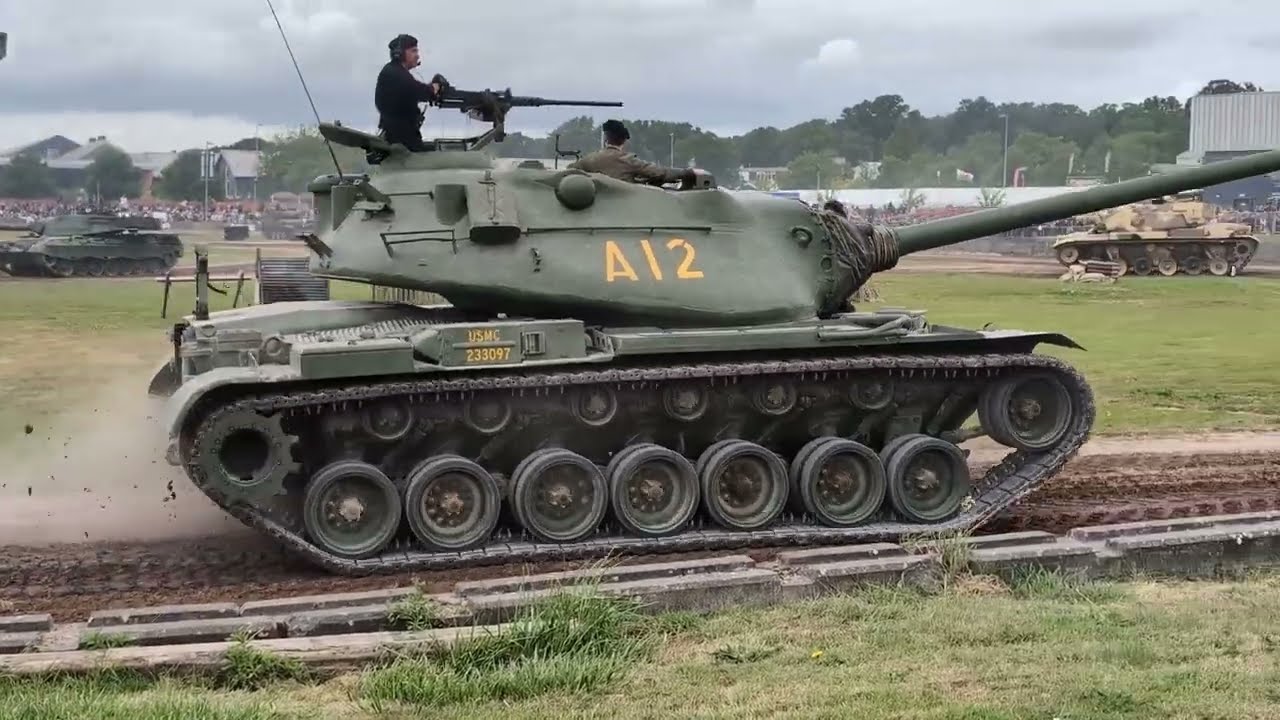 Лучшее на арене Tankfest 2024: танки от Первой мировой войны до наших дней