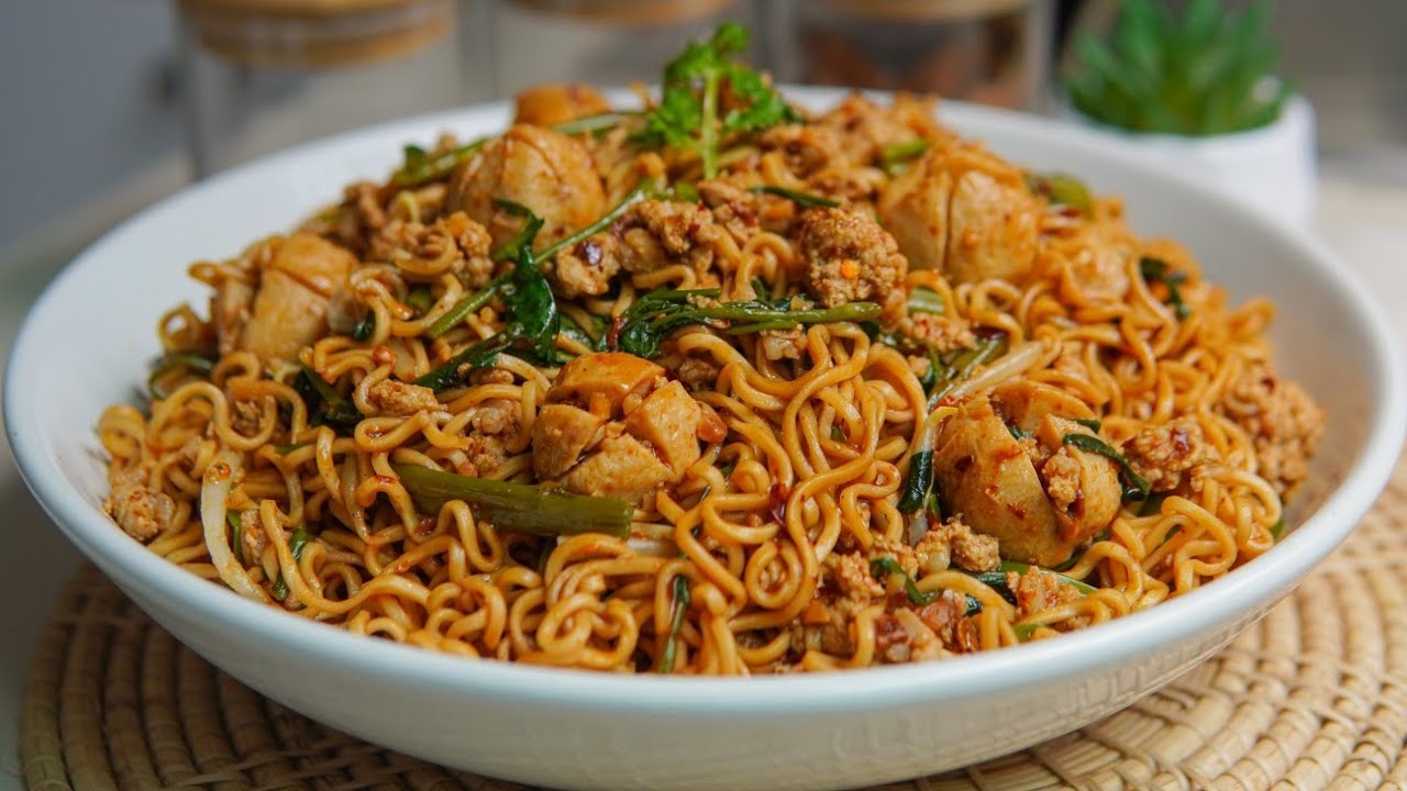 ခေါက်ဆွဲခြောက်နဲ့သုပ်စားဖြစ်တဲ့ တွေ့တီယိုသုပ်နည်းလေး