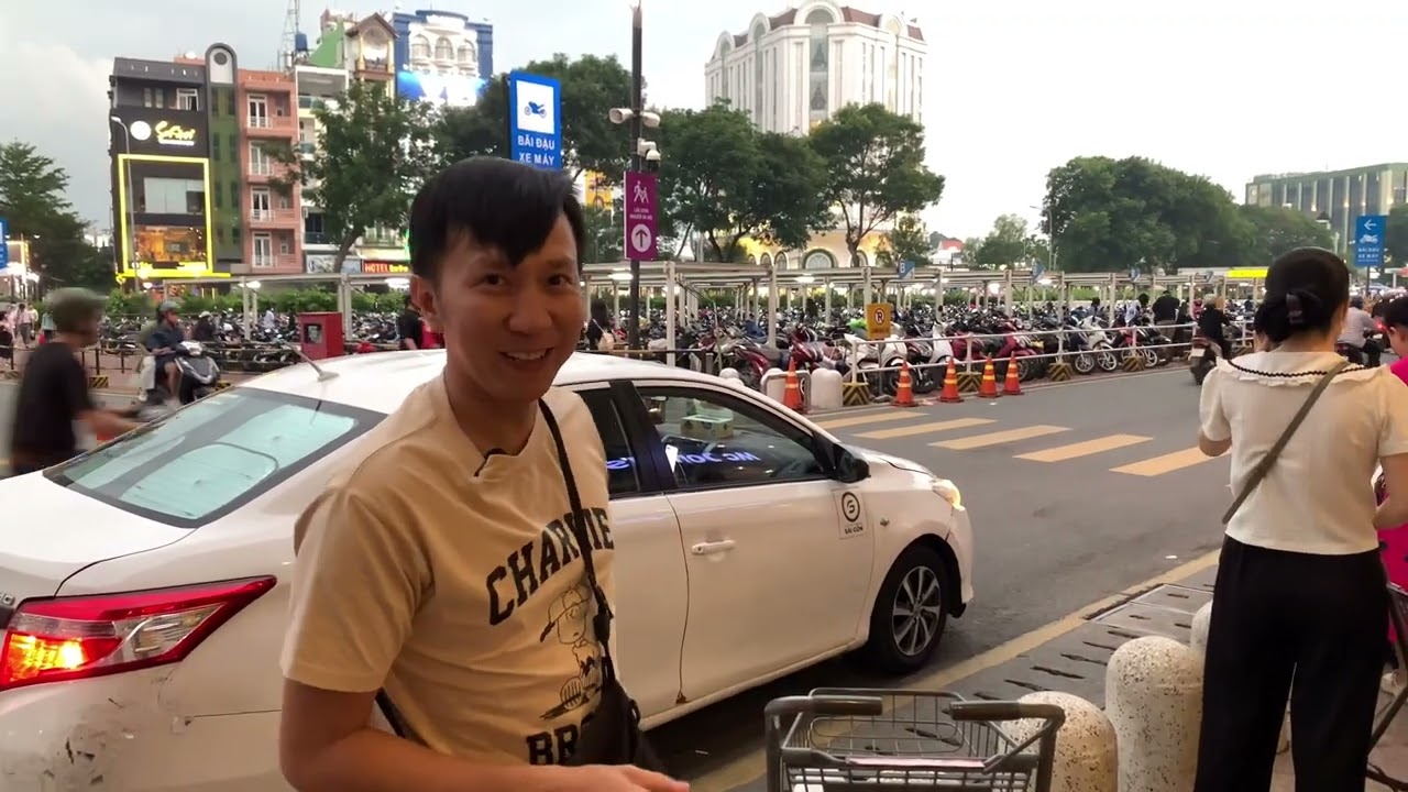 Hướng dẫn gọi xe taxi công nghệ bằng ứng dụng GRAB | Chuyện của Bầu