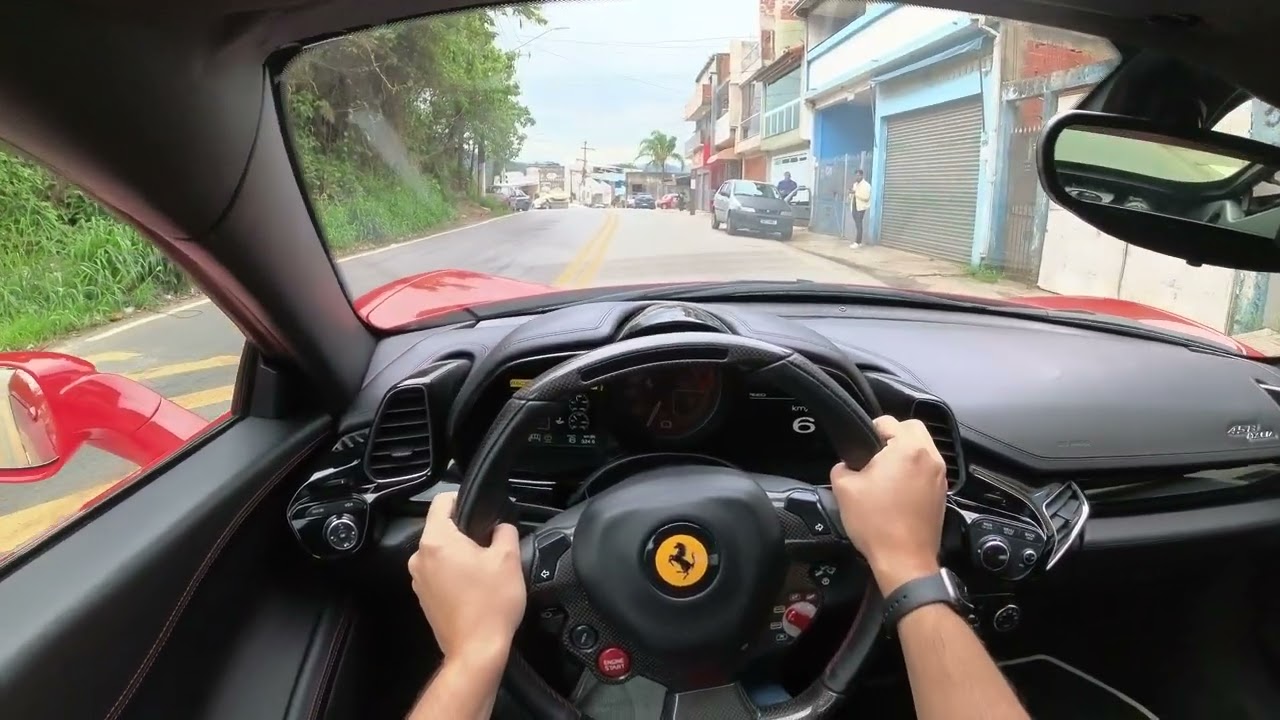 FERRARI 458
