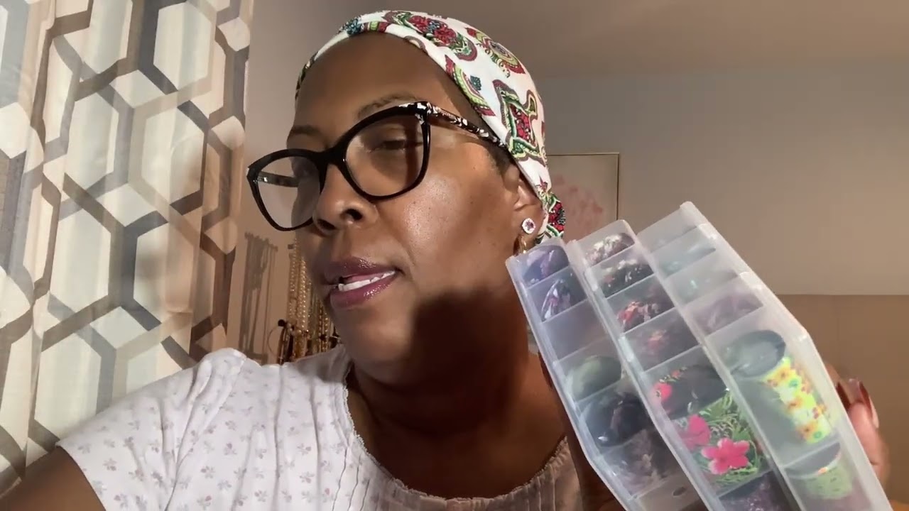 Давайте наведём порядок и почистим мой туалетный столик 🎀💕🐞. Насладитесь приятными ASMR-звуками и...