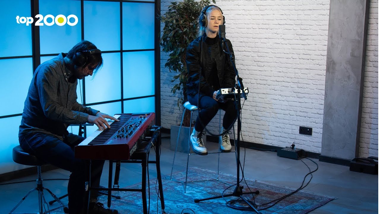 Hooverphonic - Hang On To A Dream (Tim Hardin cover) (live bij Joe)
