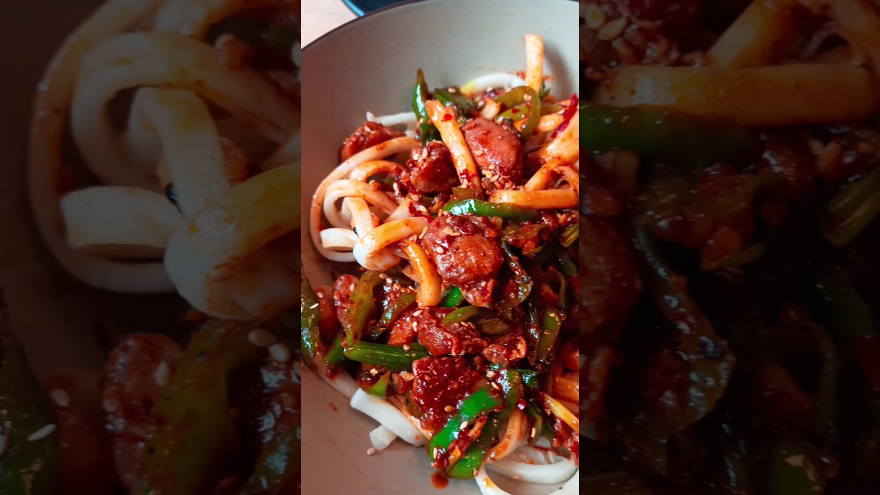 Spicy Noodles | ByRushCreations #youtubeshorts #foodie
