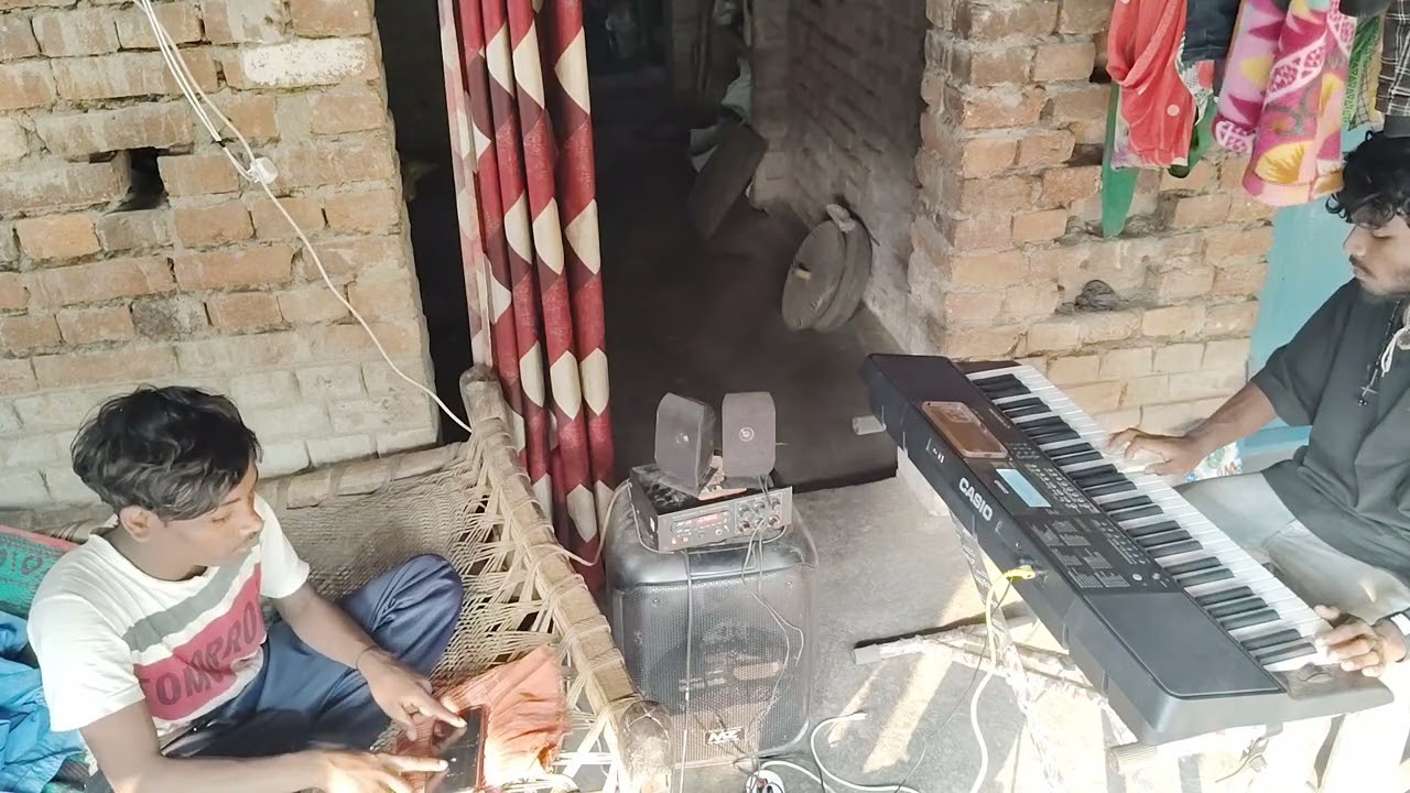 //Dular dular em men da gati re//New Santali keyboard and mobile octoped playing song trending