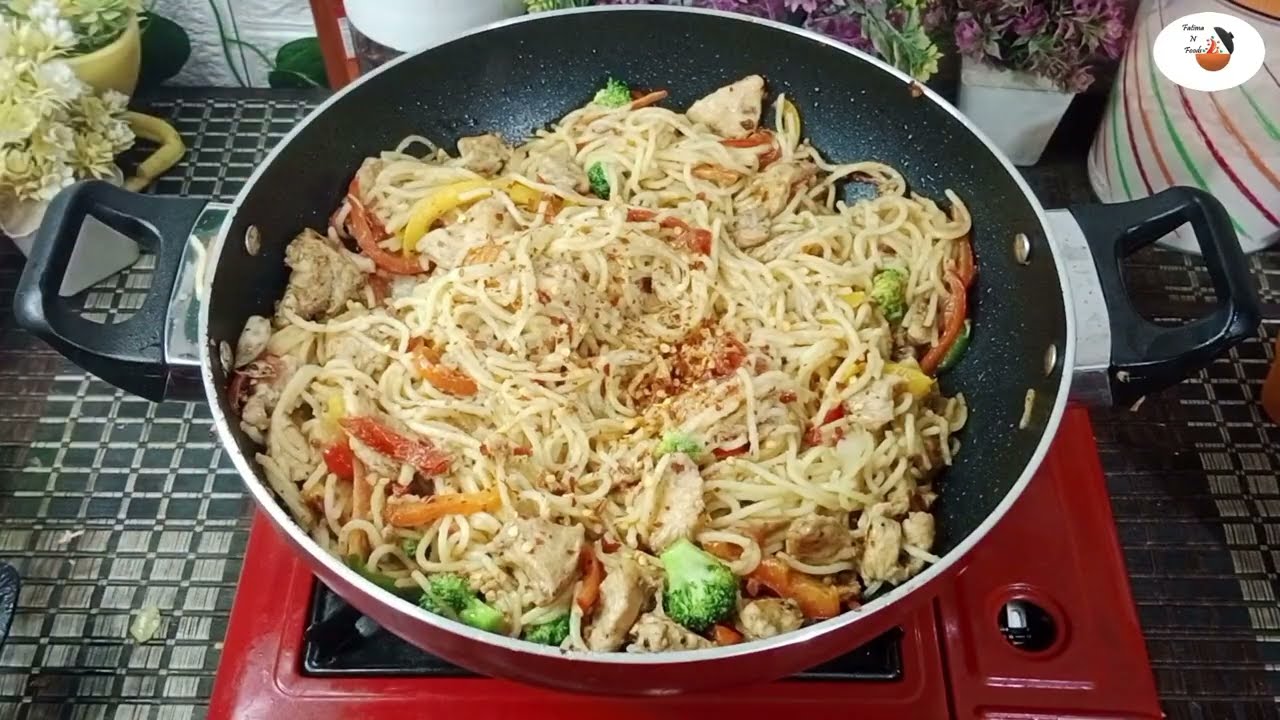 Tasty Stir Fry Noodles | Chicken Noodles Recipe | fatima n foods