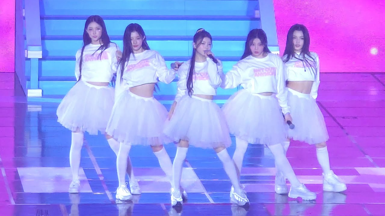 251108 ILLIT(아일릿) - Aim High + Almond Chocolate | GLITTER DAY ENCORE Fancon Concert Fancam 팬콘 콘서트 직캠