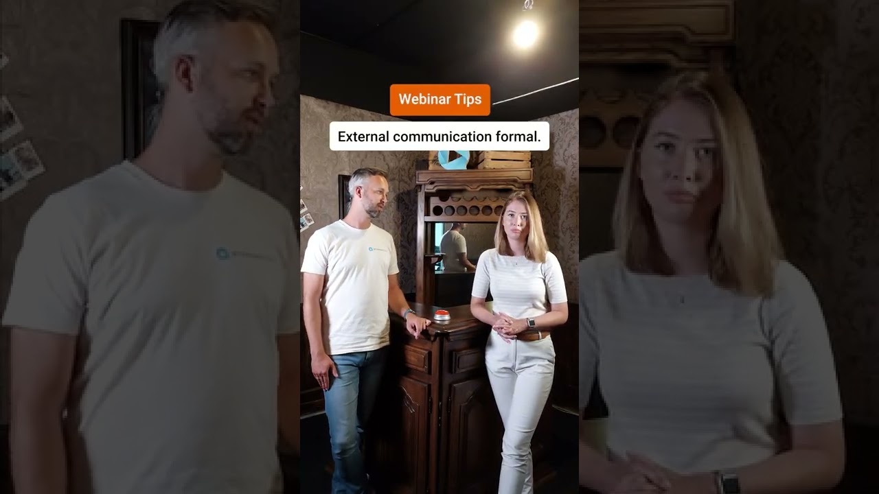 What is the difference between internal and external communication? 🚀