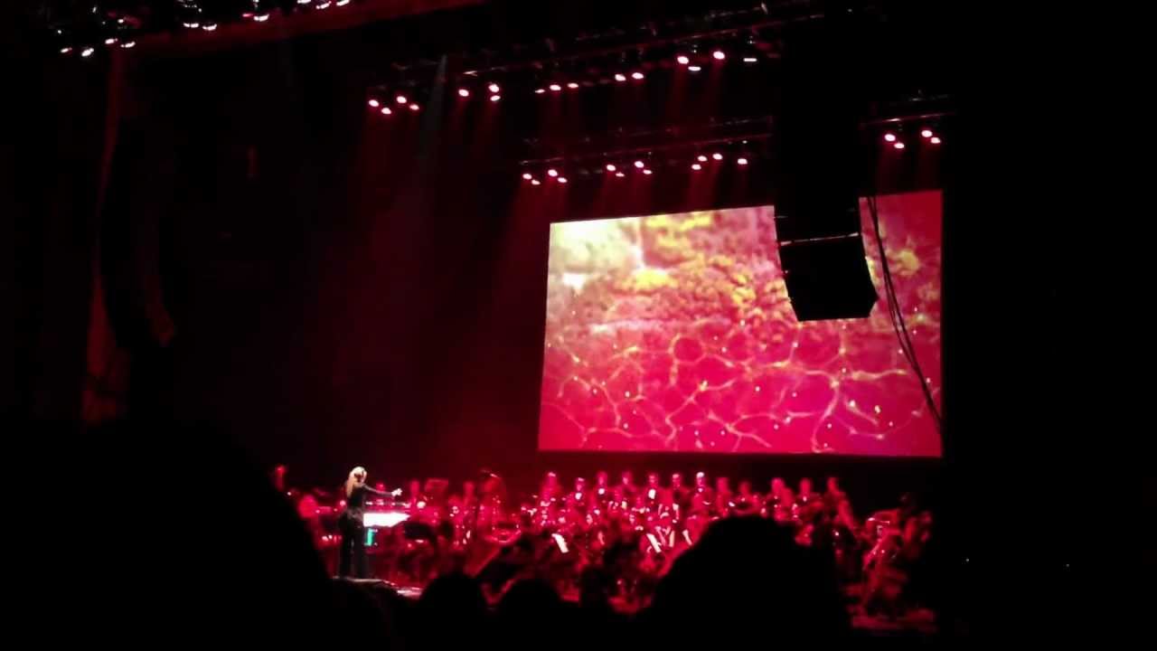 Zelda 25th Anniversary Concert  - Main Theme Medley [London Hammersmith Apollo 2011]