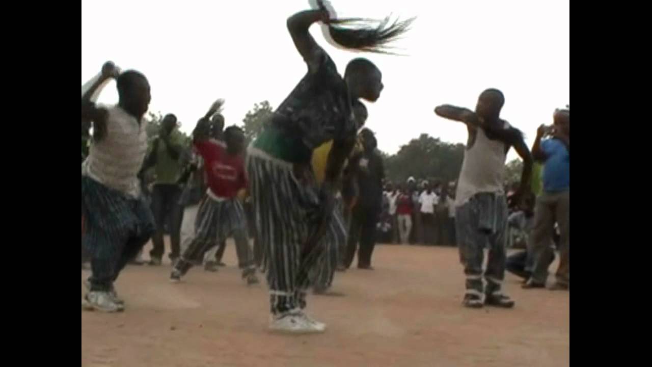 2010 Navrongo harvest festival (2).avi