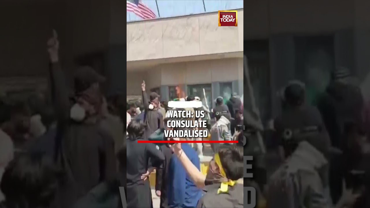 Pakistan Protest: Protesters Vandalise US Consulate After Khamenei Death | #shorts #karachi