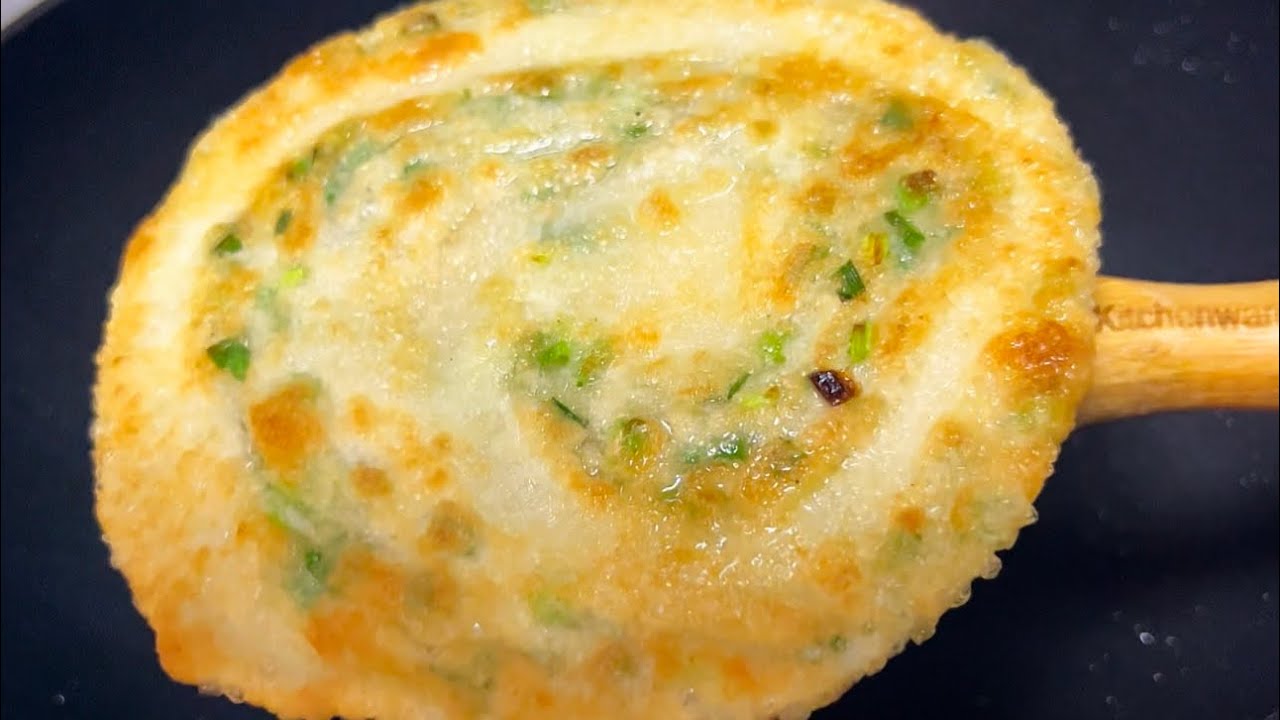 上海葱油饼做法，外酥里软，葱香四溢