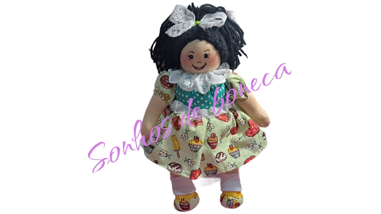 Boneca feita com retalhos para o dia das crianças