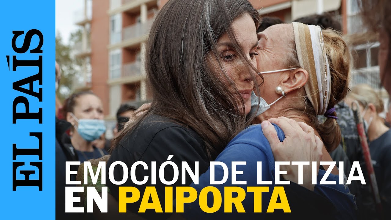 DANA VALENCIA | Momento: la reina Letizia llorando al encontrarse con vecinos de Paiporta