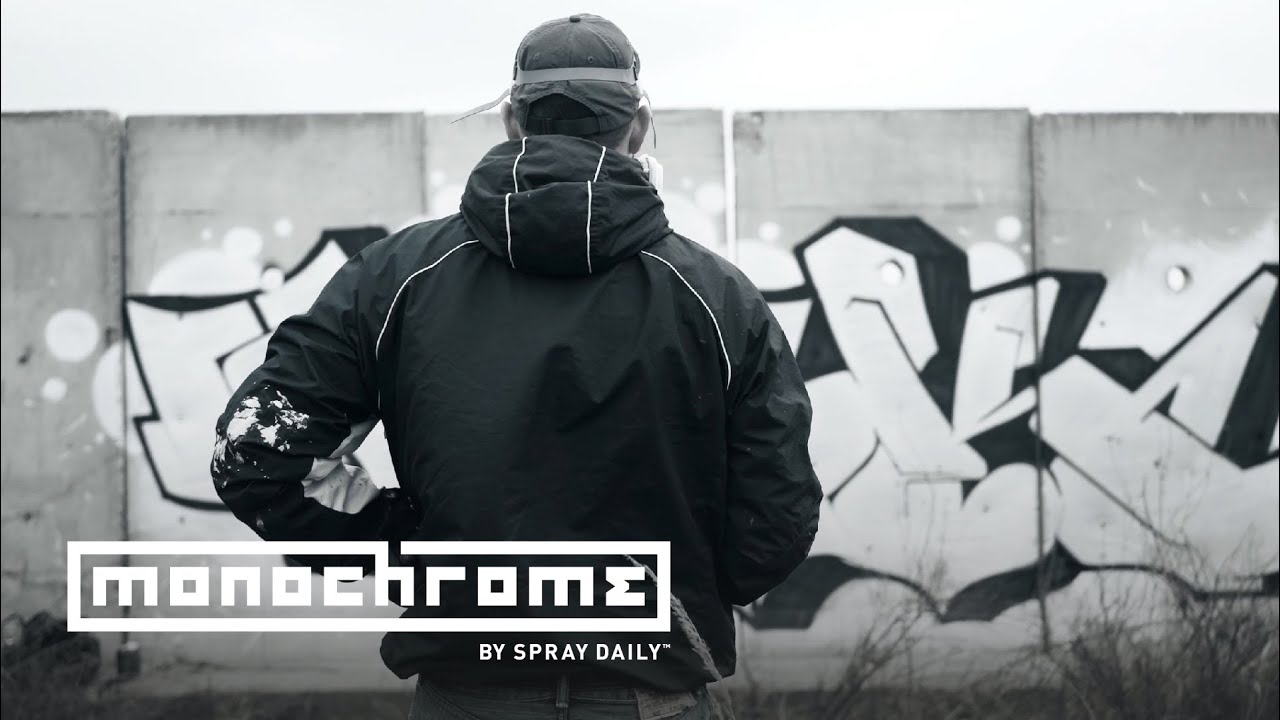 MONOCHROME 070 -  TASK