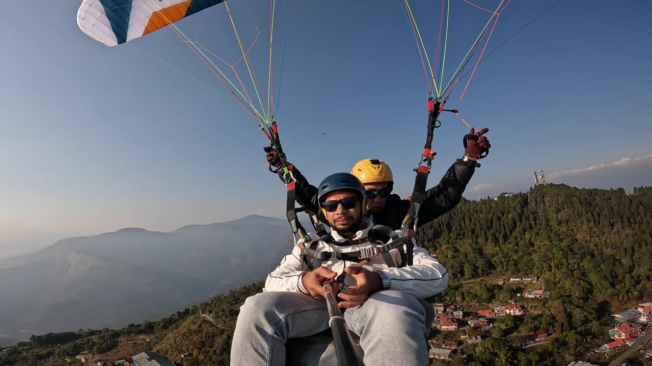 MY FIRST EVER EXPERIENCE PARAGLIDING KALIMPONG😻🪂🪂😀❤️#paragliding #kalimpong #viral 🪂🪂🪂🪂.............