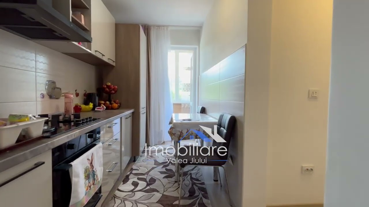 DE VANZARE - Apartament 2 camere, Petrosani