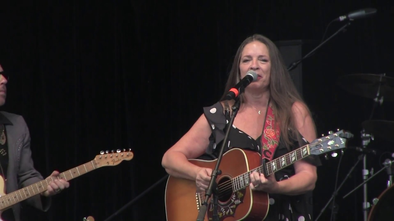 Carlene Carter 