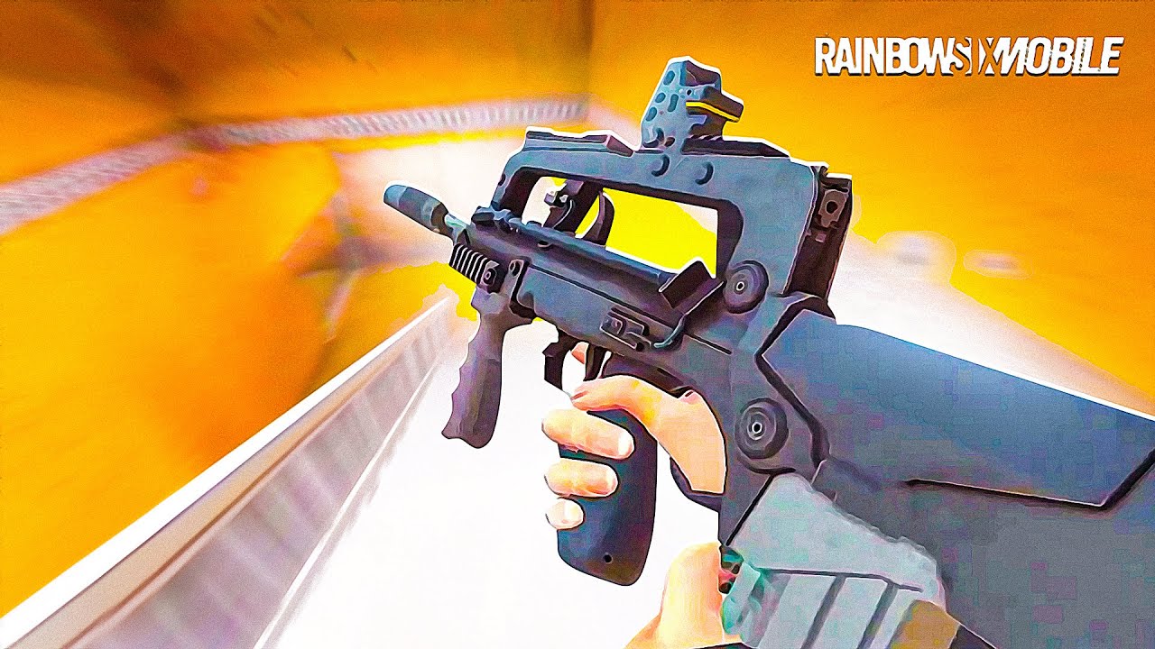 THE 1 HP 1 vs 3 CLUTCH! | Rainbow Six Mobile