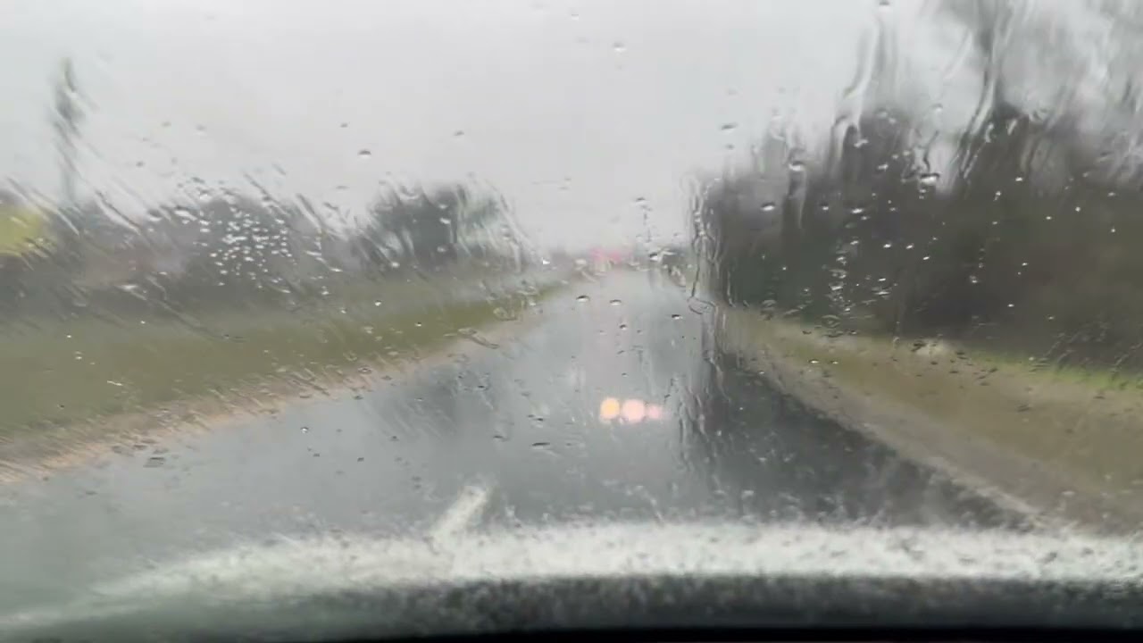 Snow falls on Marianna, Florida, on Jan. 18, 2026