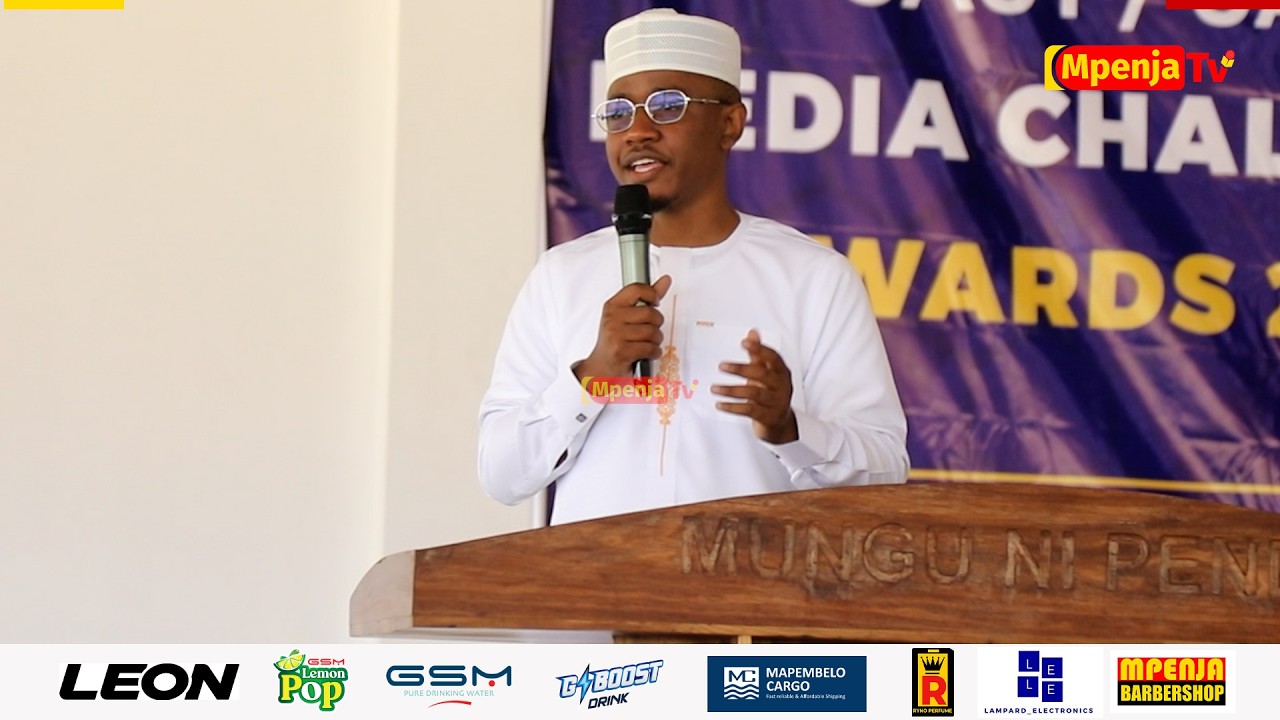 ALIKAMWE AWAVUNJA MBAVU WANACHUO WA CHUO UNITED AFRICAN UNIVERSITY OF TANZANIA/ASHIRIKI AGAWA TUZO..