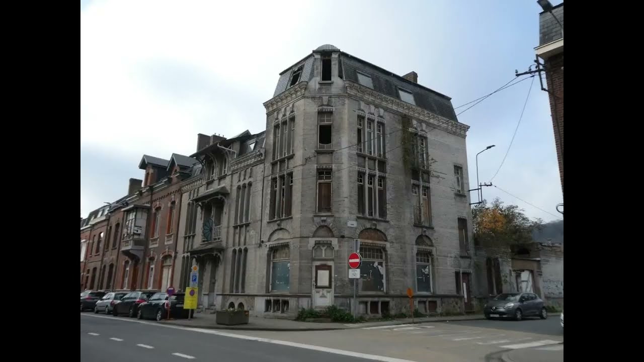 SCANDALE À JAMBES : Un chef-d'œuvre Art Nouveau laissé à l'abandon ! (Bientôt rasé ?)