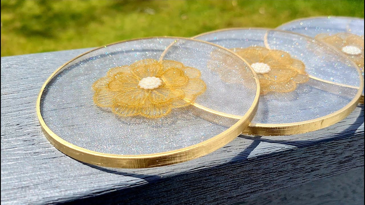 #1019 Elegant And Simple Gold Flower Resin coasters