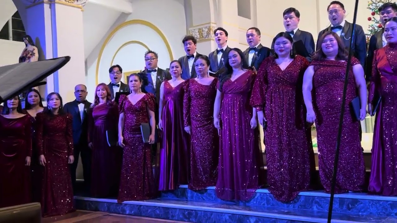Another performance Sinag himig chorale choirs Christmas concert Here at Uk . Awesome voice 