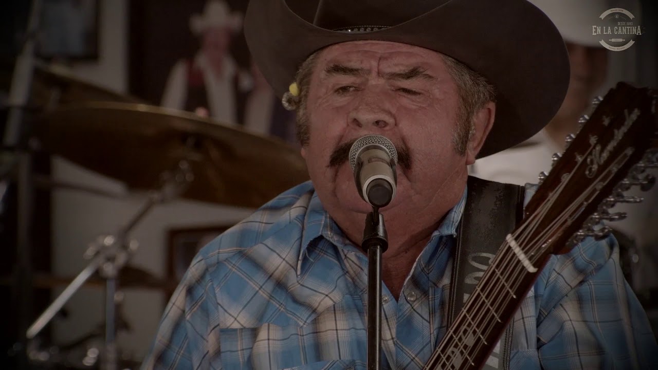 Grupo Pesado - Eliseo Robles / Recuérdame y Ven a Mi (En Vivo En La Cantina)