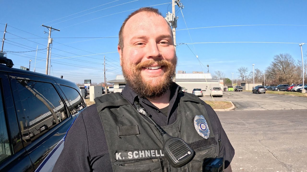 You Cant RECORD License Plates Dispensary Panics & Calls Police