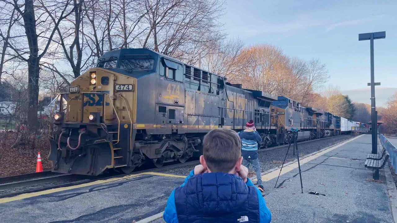 Ballardvale Station - Freight Train: December 2, 2022