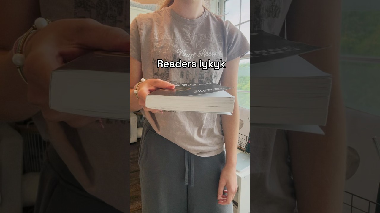 Iykyk 🙂&zwj;↕️📚 #booktube #booktok #books #bookish #bookbites