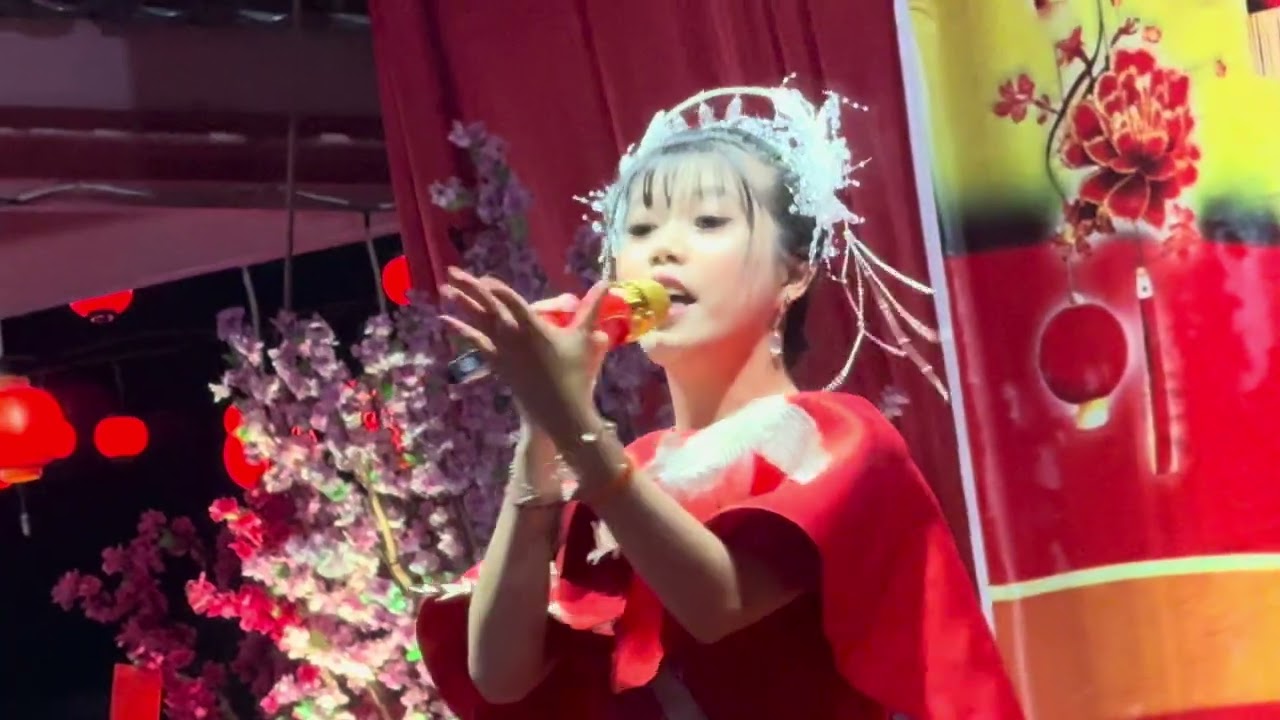 Wi Li Pha Pia - Mey Kho - Pekanbaru #cover #thevoiceofchina #music #fypシ゚viral #singer #livemusic 