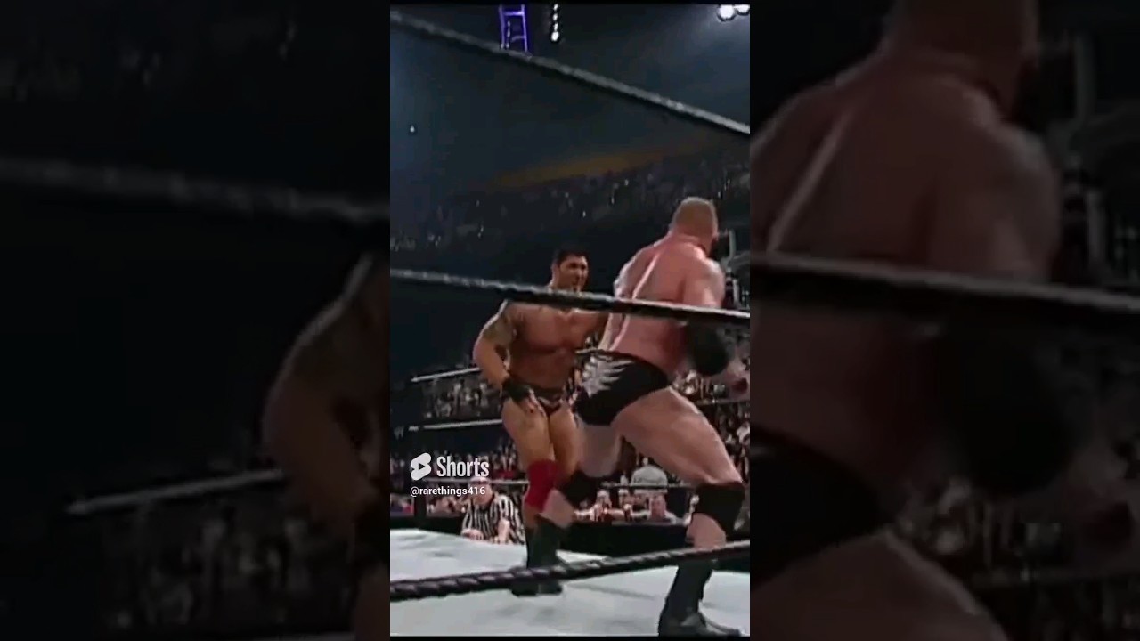 Brock Lesnar dominate Kane and Batista by massive Clotheslines and Belly to Belly Suplex..