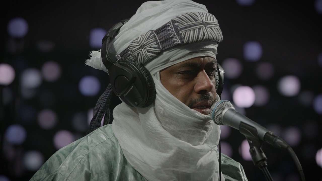 Tinariwen - Sastan&agrave;qq&agrave;m (I Question You) (Live on KEXP)