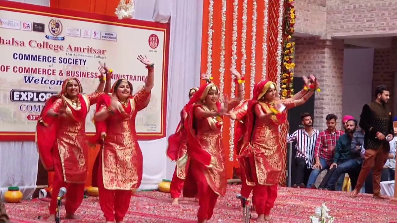 Khalsa clg amritsar bhangra