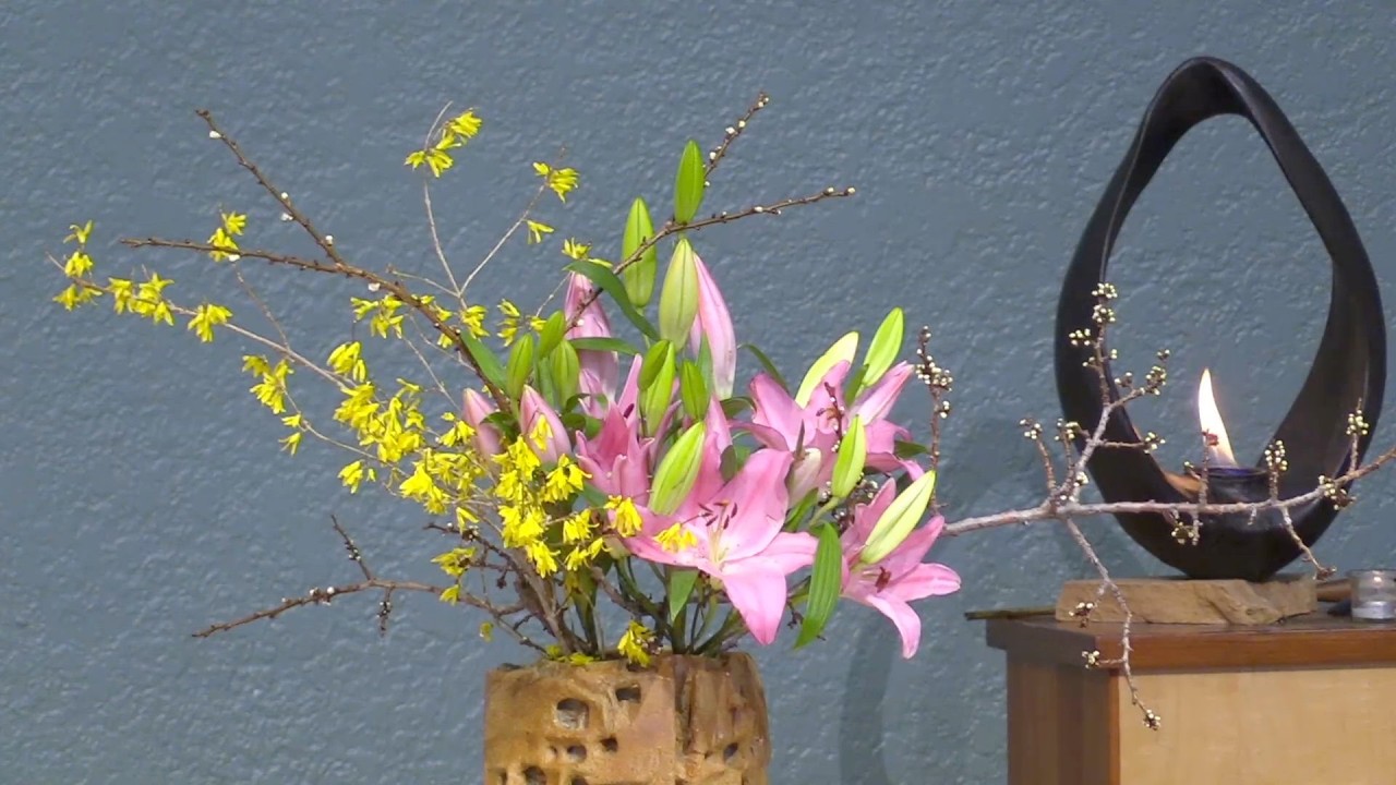 Arrange the Flowers as They Grow in the Fields |   Rev Gail Lindsay Marriner