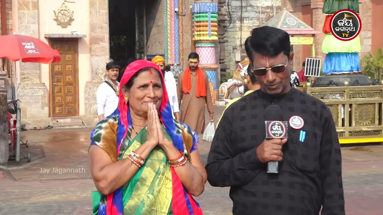 ମୁଣ୍ଡ ଉପରେ ଖସିଲା ଟନ୍ ଟନ୍ କଂକ୍ରିଟ୍: ମମତା ପଣ୍ଡାଙ୍କୁ ବଞ୍ଚାଇଲେ କାଳିଆ | Tara Tarini Hills Rescue