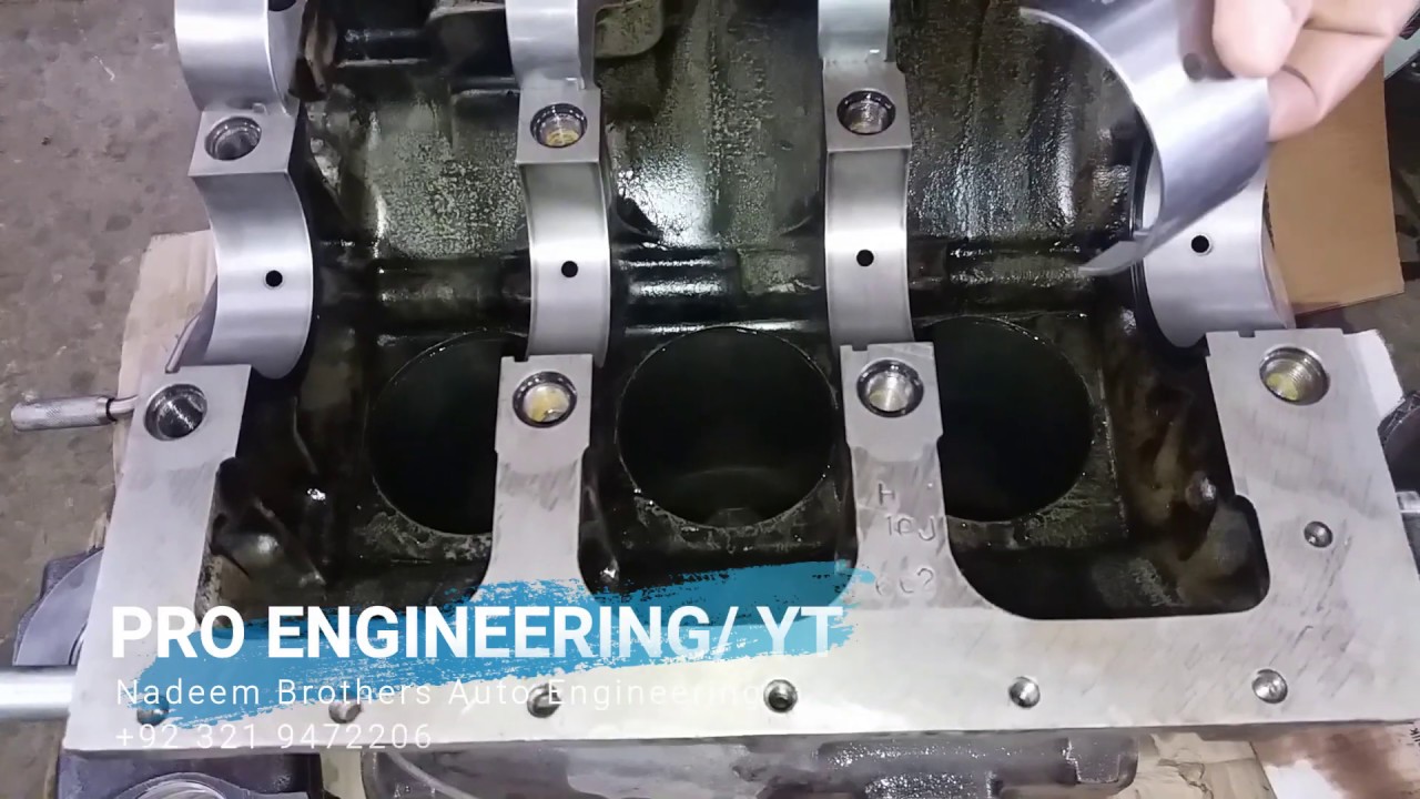 MF 240 crankshaft placing - NBAE