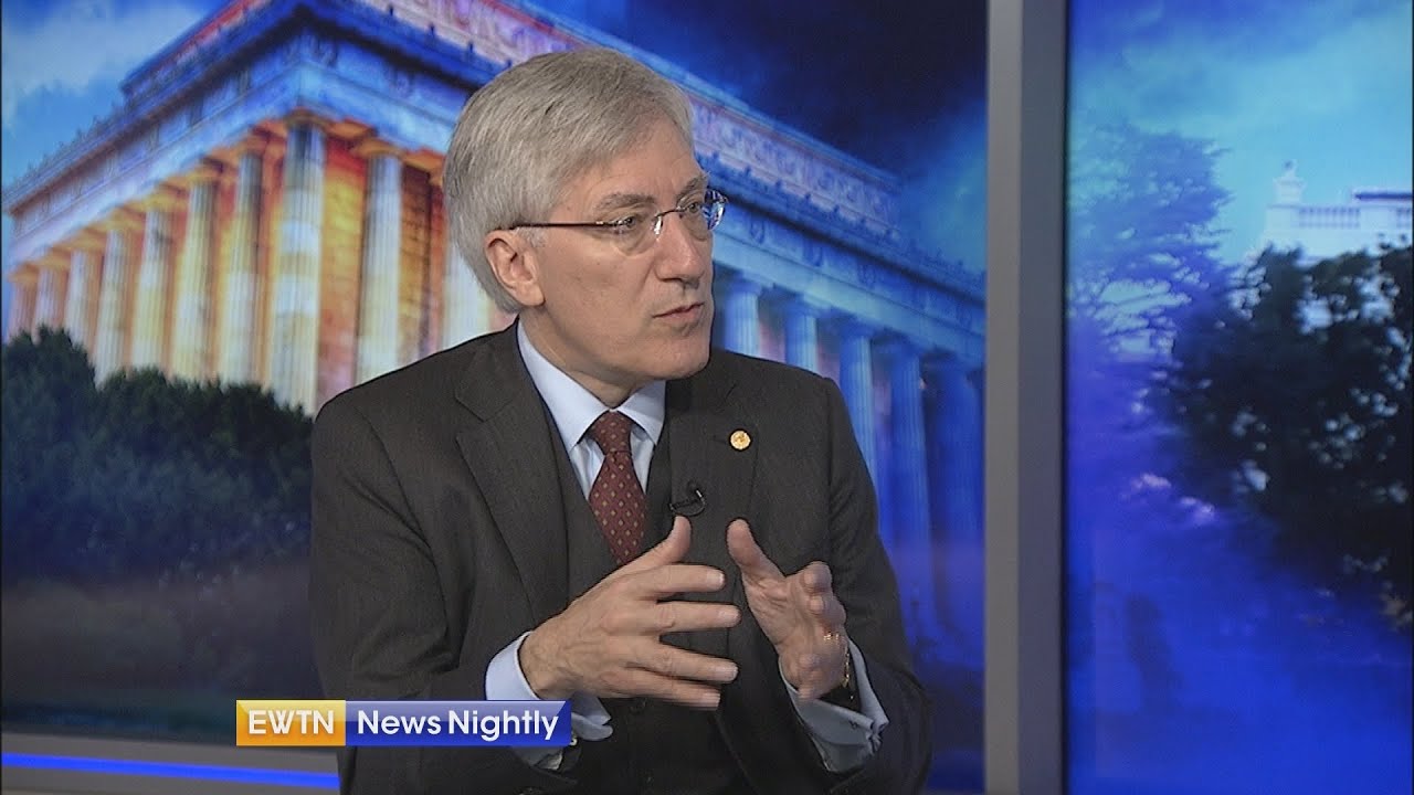 Analysis of poll saying Christianity in the U.S. is on the decline - EWTN News Nightly